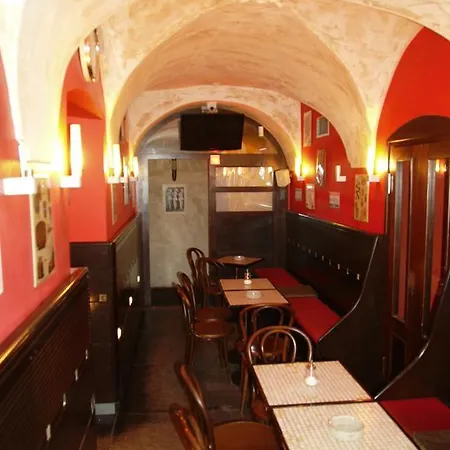 Panzió And Körmöcbánya