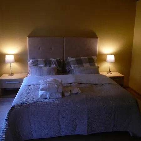 And B&B 크렘니차