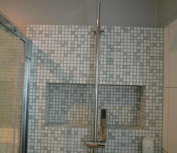 Bed & Breakfast And 4*